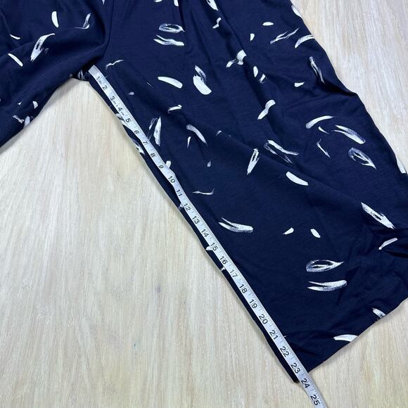 Lysse Brush Petals True Navy Wide Leg Cropped Ponte Pull On Pants Plus 2X - Picture 11 of 14